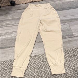 Alo cream High-Waisted Joggers